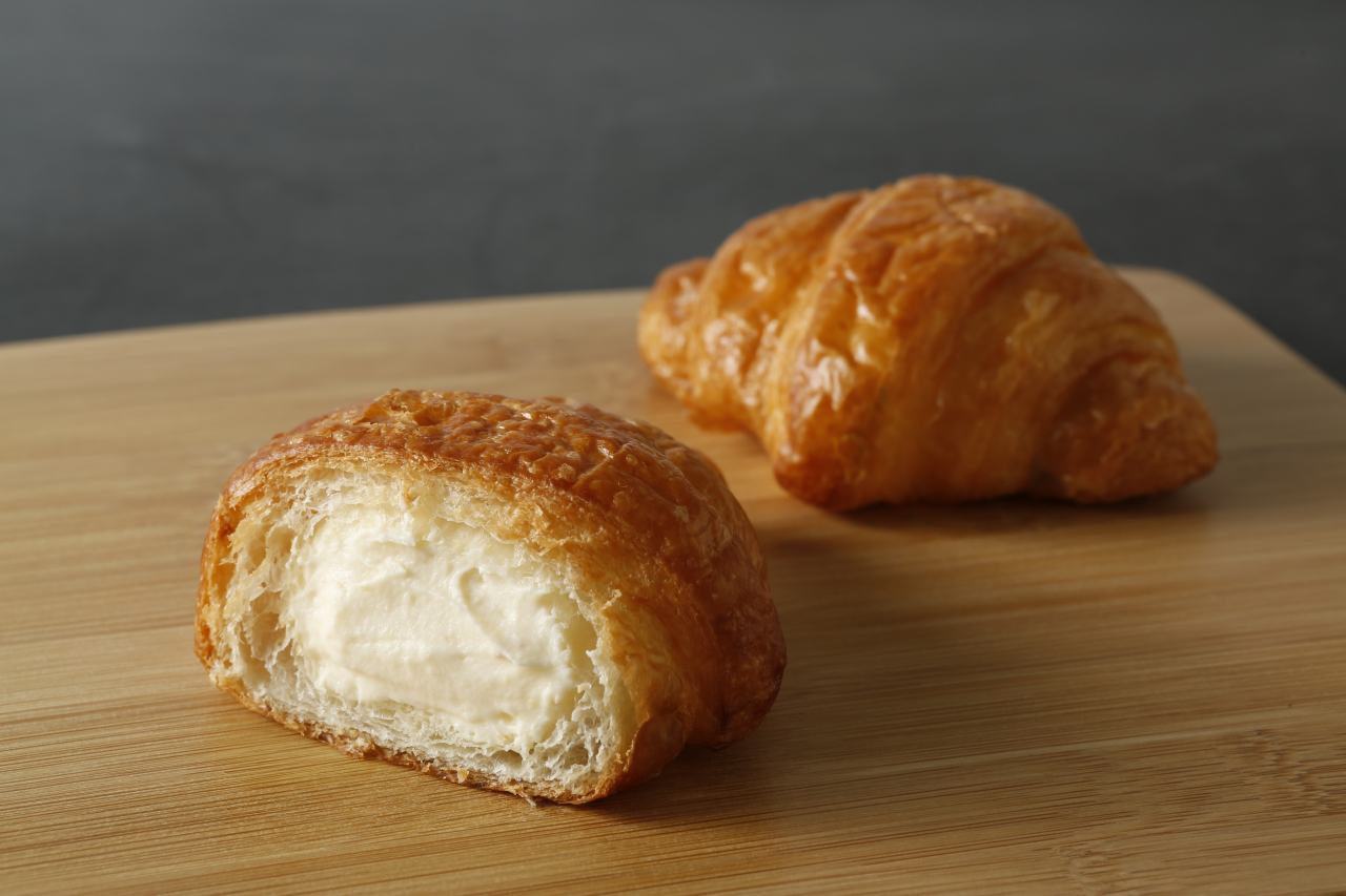 Cream Croissant (custard)